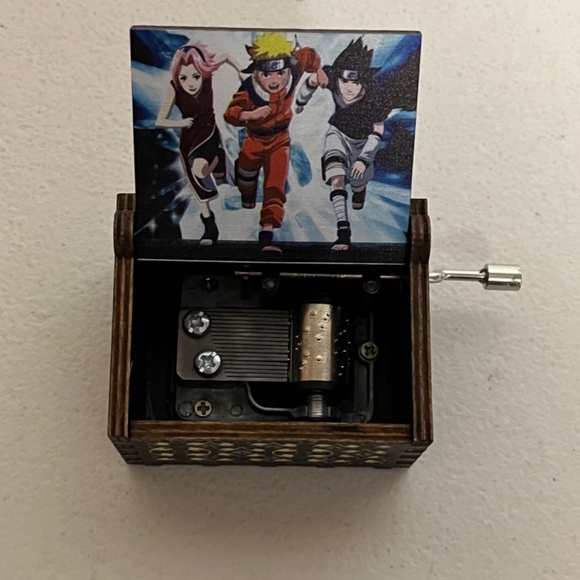 Naruto Sakura Haruno Hand Crank Wooden Music Box - Picture 1 of 12